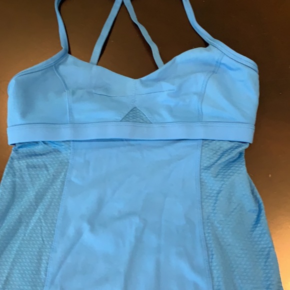 Lululemon 💪 Tank size 4 (tags removed) - Picture 2 of 7